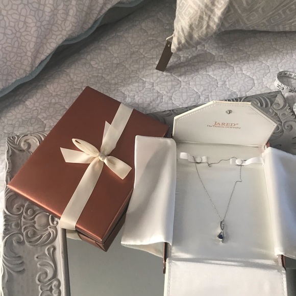 Jared sapphire necklace. - Picture 3 of 5